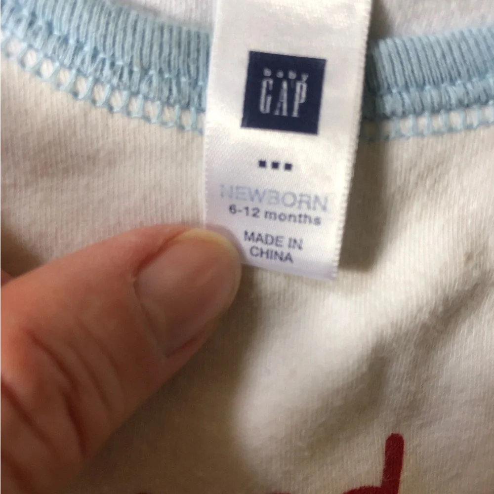 Baby Gap Red White and Blue 2 piece set Stars bloomers & t shirt Sz 6- 12 months